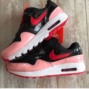 air max qs meaning